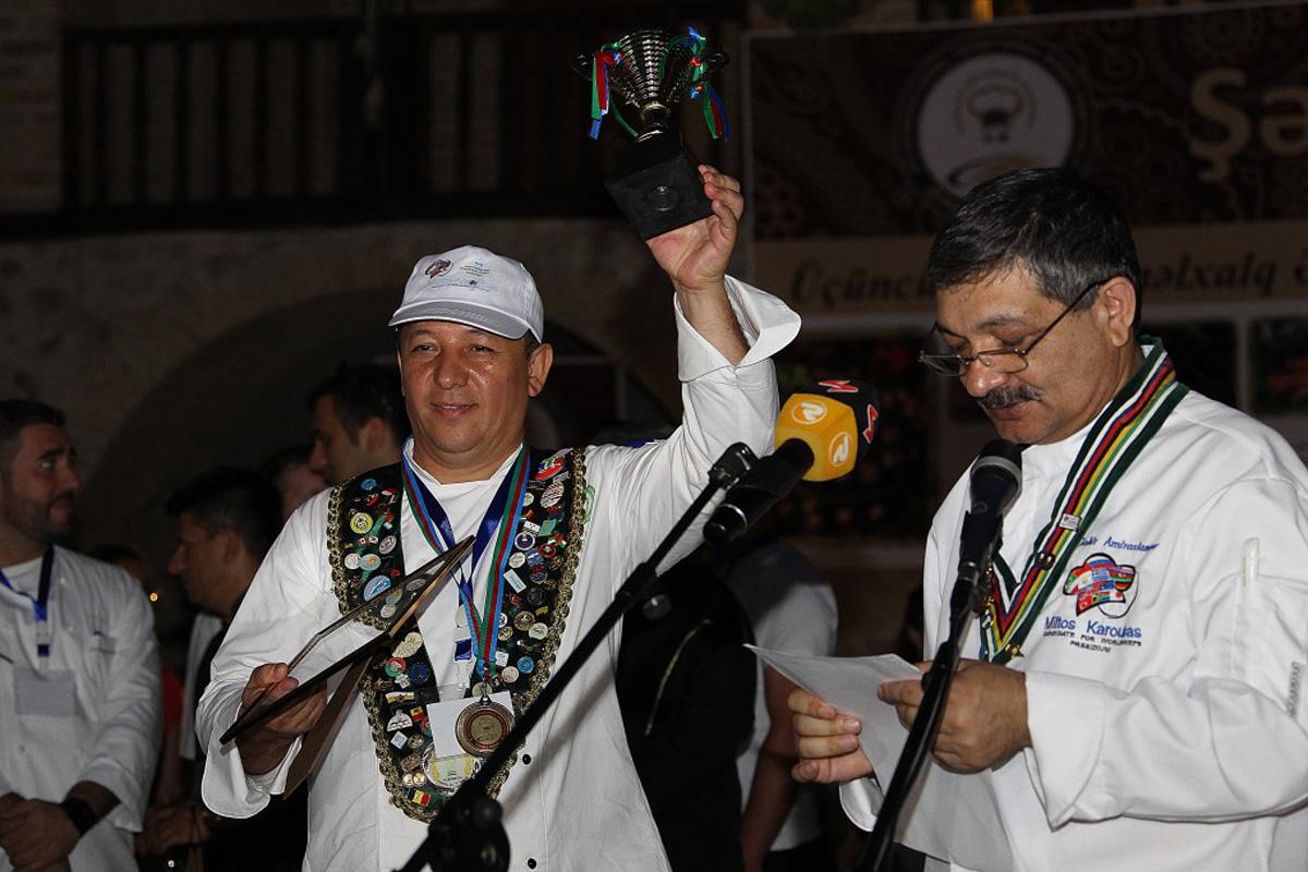 Şəki festivalında Azərbaycanın zəngin mətbəxi dünyaya tanıdılıb (FOTO)