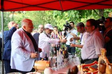 Şəki festivalında Azərbaycanın zəngin mətbəxi dünyaya tanıdılıb (FOTO)