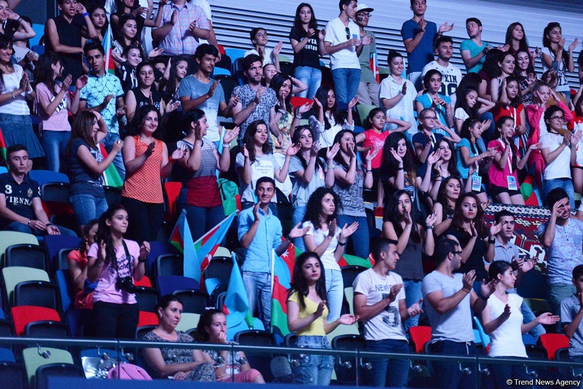 Bakıda bədii gimnastika üzrə Dünya Kuboku yarışlarının ilk günü (FOTO)
