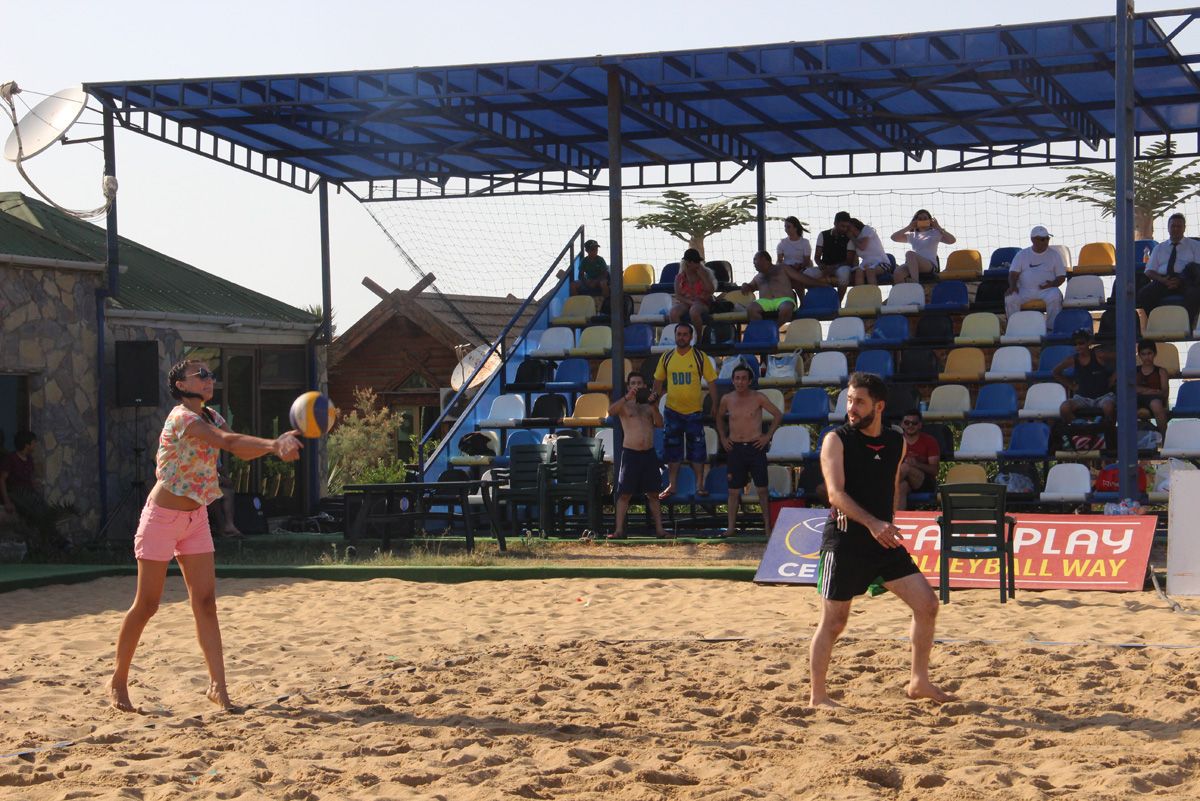 KİV nümayəndələrinin çimərlik voleybolu yarışının qalibləri məlum oldu (FOTO)