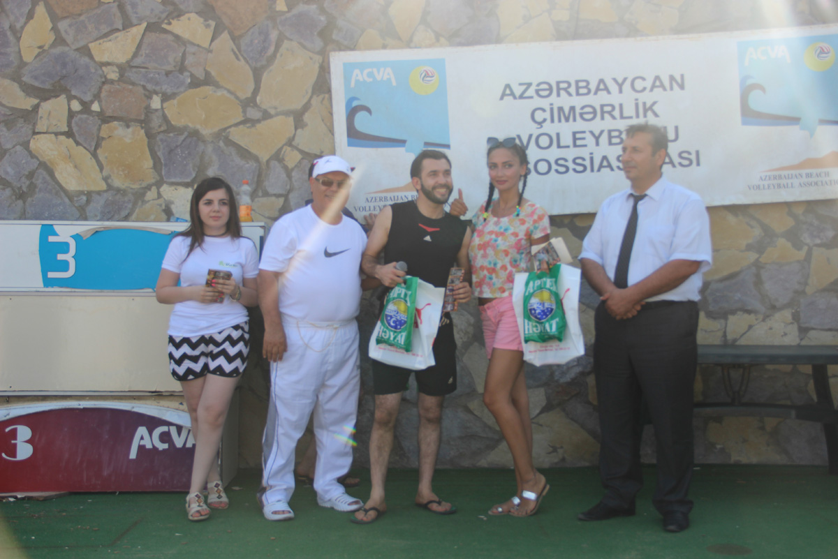 KİV nümayəndələrinin çimərlik voleybolu yarışının qalibləri məlum oldu (FOTO)