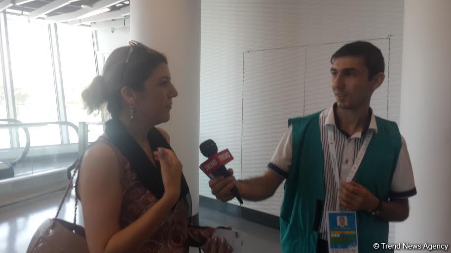 Tanınmış bəstəkarın qızı gimnastika yarışına görə Azərbaycanda qalma vaxtını uzatdı (FOTO)