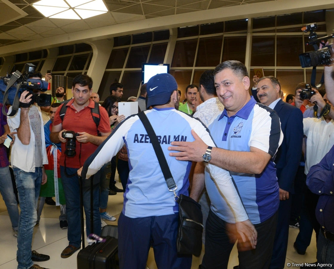 Rio-de-Janeyro Yay Olimpiya Oyunlarında iştirak edəcək idmançılarımızın təntənəli yola salınma mərasimi FOTOlarda