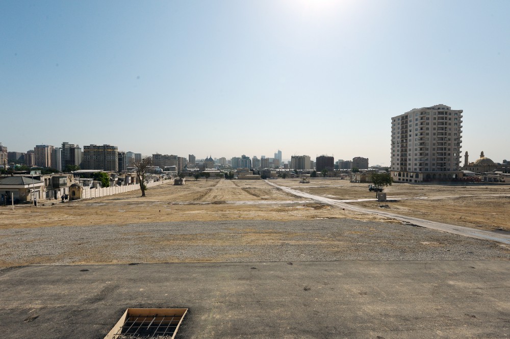 Prezident İlham Əliyev paytaxtın keçmiş “Sovetski” ərazisində yeni yol-nəqliyyat infrastrukturunun təməlini qoyub (YENİLƏNİB) (FOTO)