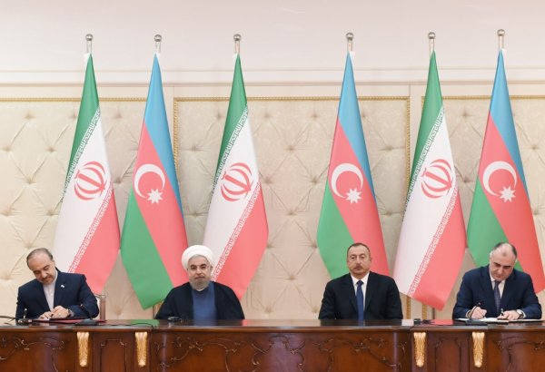 Azərbaycan və İran arasında 6 sənəd imzalanıb