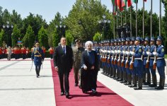 İran Prezidentinin rəsmi qarşılanma mərasimi olub