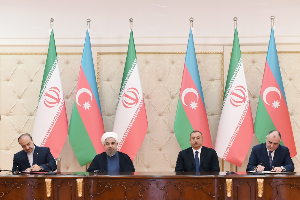 Azərbaycan və İran arasında 6 sənəd imzalanıb
