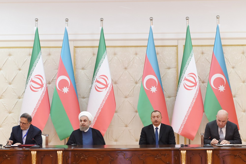 Azərbaycan və İran arasında 6 sənəd imzalanıb