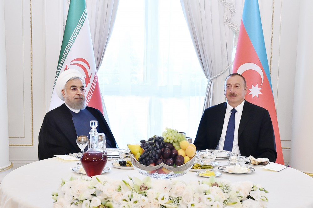 Prezident İlham Əliyevin adından Həsən Ruhaninin şərəfinə ziyafət verilib