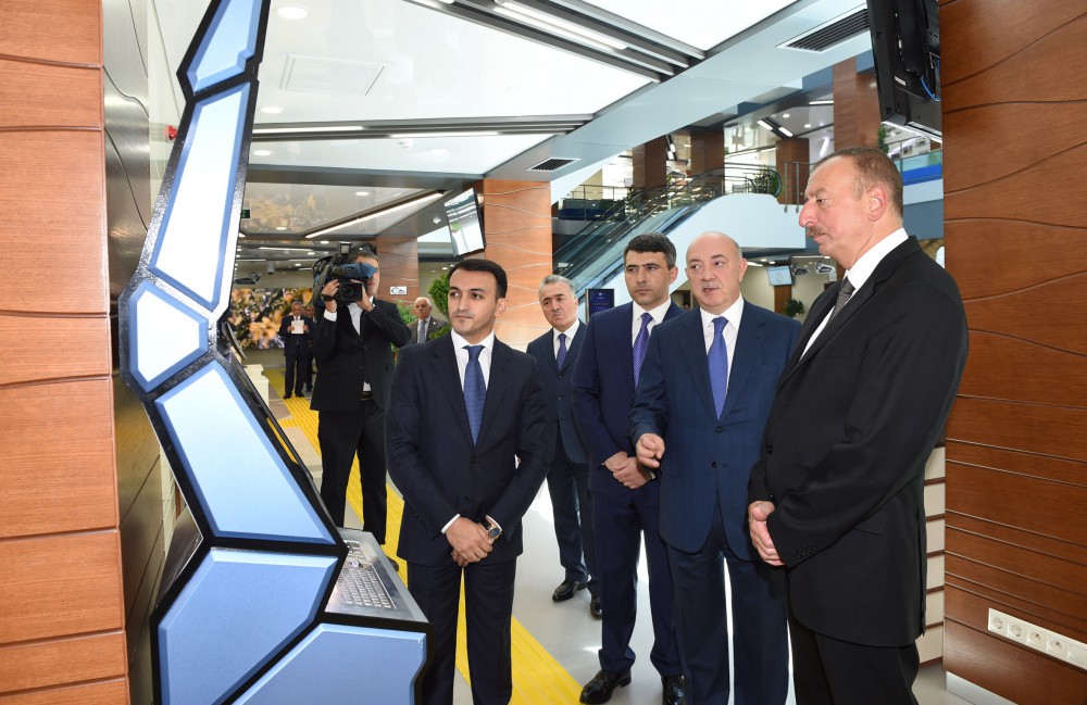Prezident İlham Əliyev Qəbələ regional "ASAN xidmət" mərkəzinin açılışında iştirak edib (FOTO)