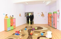 İlham Əliyev Qəbələdə Heydər Əliyev Fondunun təşəbbüsü ilə inşa olunan uşaq bağçasının açılışında iştirak edib (FOTO)
