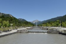 İlham Əliyev "Qəbələ" Park-Bulvar Kompleksinin yenidənqurmadan sonra açılışında iştirak edib (FOTO)