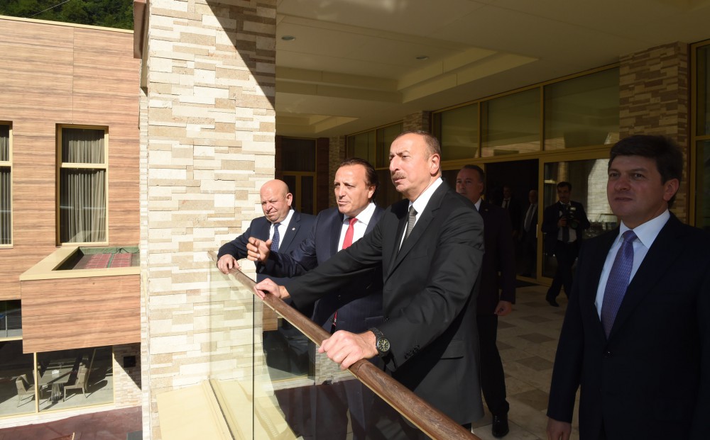 Prezident İlham Əliyev Qəbələdə "Qafqaz Tufandağ Mountain Resort" otelinin açılışında iştirak edib (FOTO)