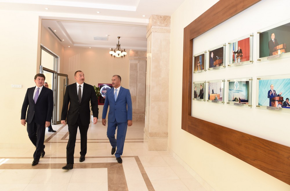 Prezident İlham Əliyev YAP Qəbələ rayon təşkilatının yeni inzibati binasının açılışında iştirak edib (FOTO)