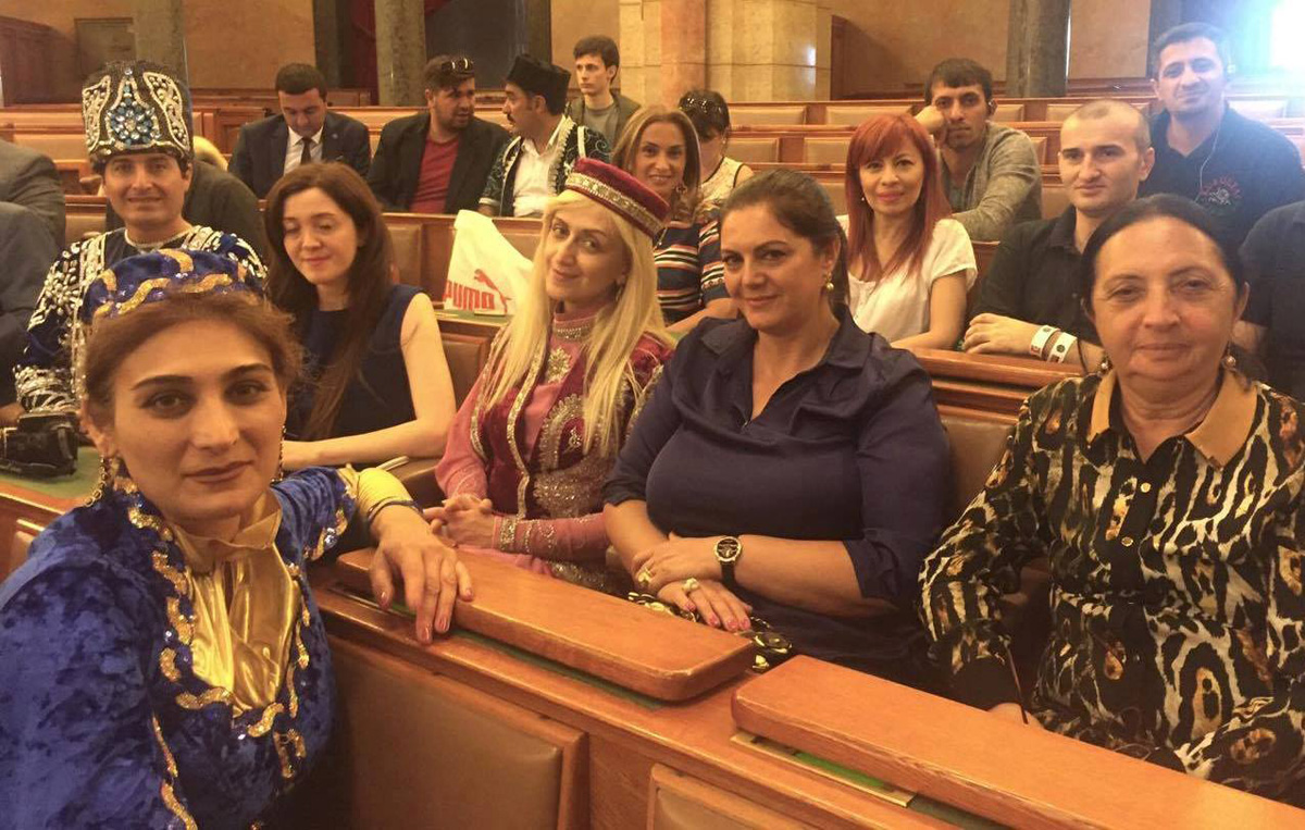 Gülnarə Xəlilova: Macarıstandakı Qurultay türk xalqlarını birləşdirir və sülhə çağırır (FOTO)