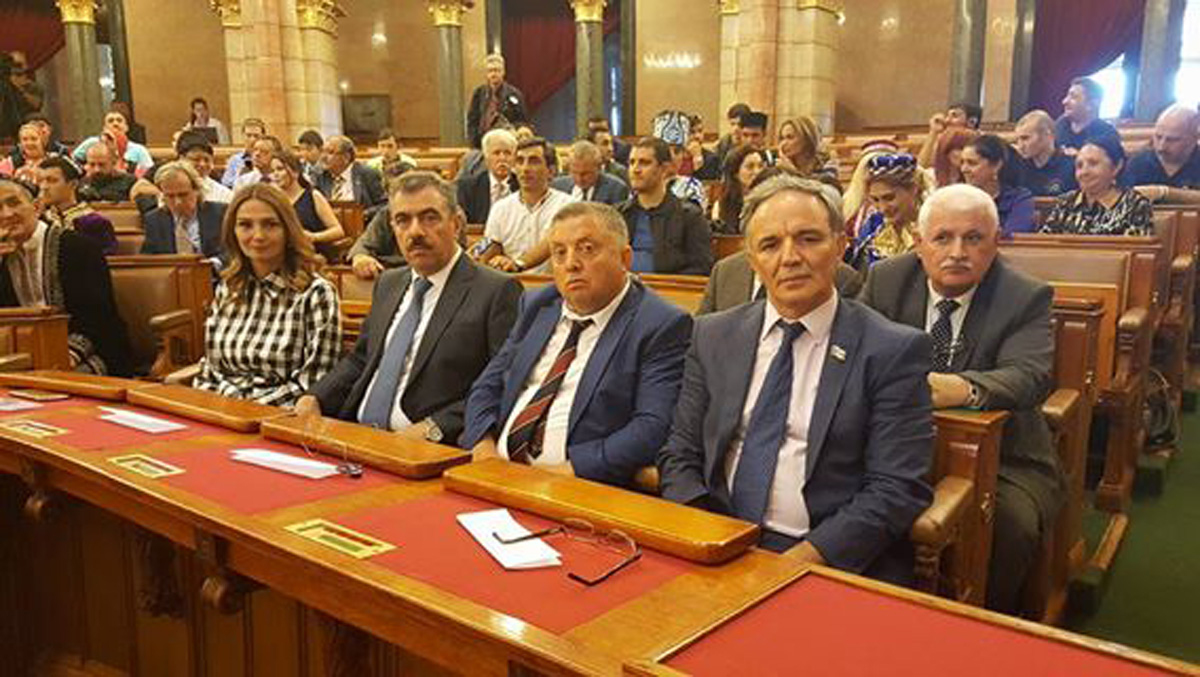Gülnarə Xəlilova: Macarıstandakı Qurultay türk xalqlarını birləşdirir və sülhə çağırır (FOTO)