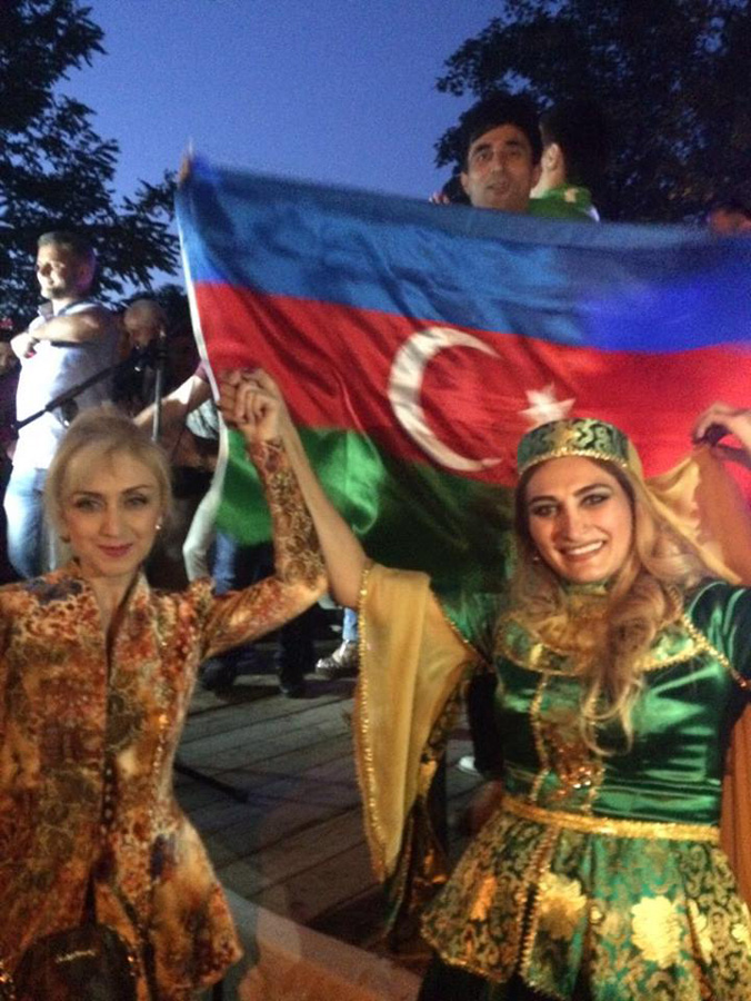 Gülnarə Xəlilova: Macarıstandakı Qurultay türk xalqlarını birləşdirir və sülhə çağırır (FOTO)