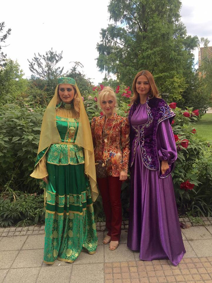 Gülnarə Xəlilova: Macarıstandakı Qurultay türk xalqlarını birləşdirir və sülhə çağırır (FOTO)