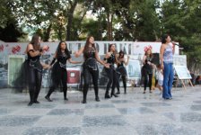 Təranə Mahmudova və  Fatimə Fətəliyeva "Retro Bakı" layihəsində (FOTO)