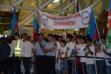 Azərbaycan olimpiyaçıları Vətənə döndülər (FOTO)