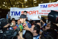 Azərbaycan olimpiyaçıları Vətənə döndülər (FOTO)