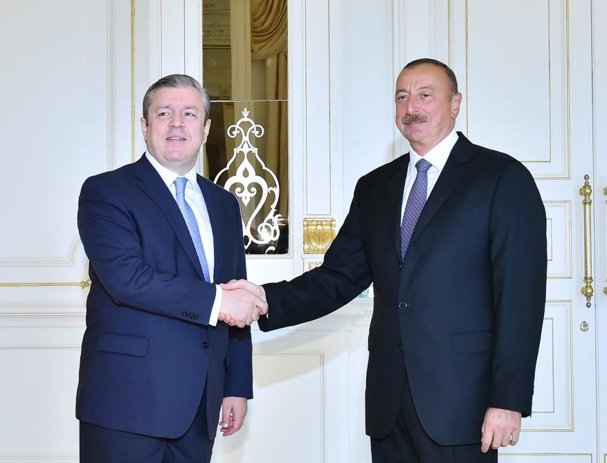 Prezident İlham Əliyev: Azərbaycanla Gürcüstanı uğurla inkişaf edən nəqliyyat və energetika layihələri birləşdirir (YENİLƏNİB) (FOTO)