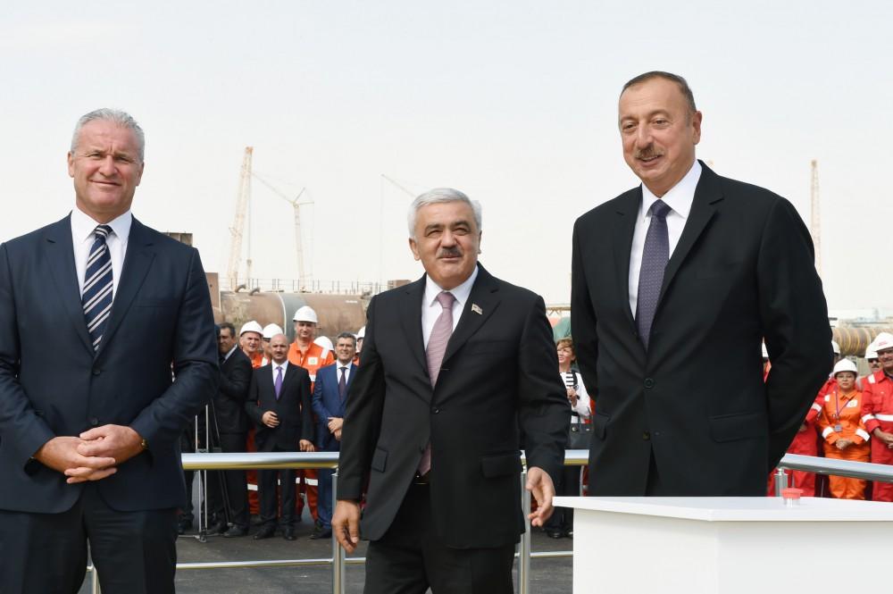 Prezident İlham Əliyev “Şahdəniz-2” layihəsi üzrə dayaq blokunun dənizə yola salınması mərasimində iştirak edib  (YENİLƏNİB) (FOTO)