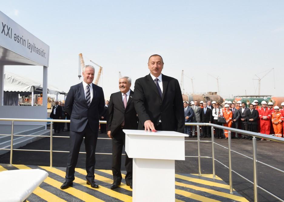Prezident İlham Əliyev “Şahdəniz-2” layihəsi üzrə dayaq blokunun dənizə yola salınması mərasimində iştirak edib  (YENİLƏNİB) (FOTO)