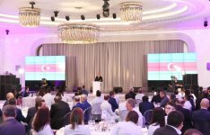 Prezident İlham Əliyev və xanımı XXXI Yay Olimpiya Oyunlarında iştirak etmiş idmançılarla görüşüblər