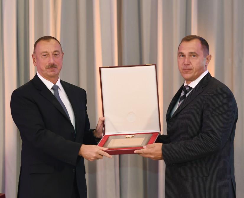 Prezident İlham Əliyev və xanımı XXXI Yay Olimpiya Oyunlarında iştirak etmiş idmançılarla görüşüblər