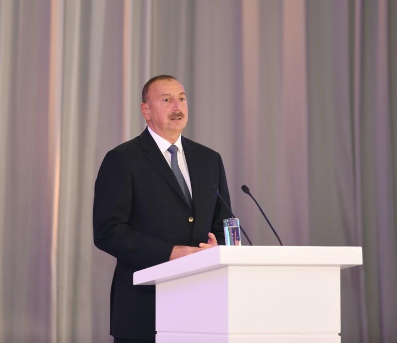 Prezident İlham Əliyev və xanımı XXXI Yay Olimpiya Oyunlarında iştirak etmiş idmançılarla görüşüblər