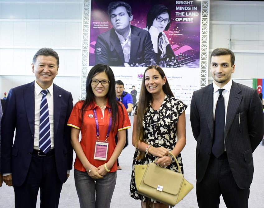 Bakı Şahmat Olimpiadasının sərgi salonu idmansevərlərdə böyük maraq doğurur (FOTO)