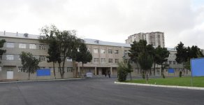 İlham Əliyev 265 nömrəli məktəbdə əsaslı təmirdən sonra görülən işlərlə tanış olub (FOTO)