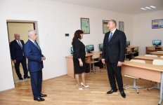İlham Əliyev 265 nömrəli məktəbdə əsaslı təmirdən sonra görülən işlərlə tanış olub (FOTO)