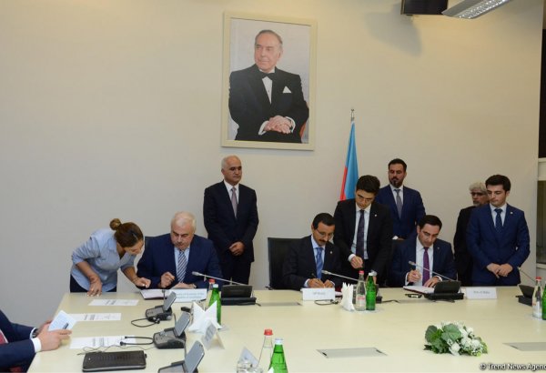 Azərbaycan  və "DP World" azad ticarət zonasının yaradılması üçün saziş imzaladılar (FOTO)