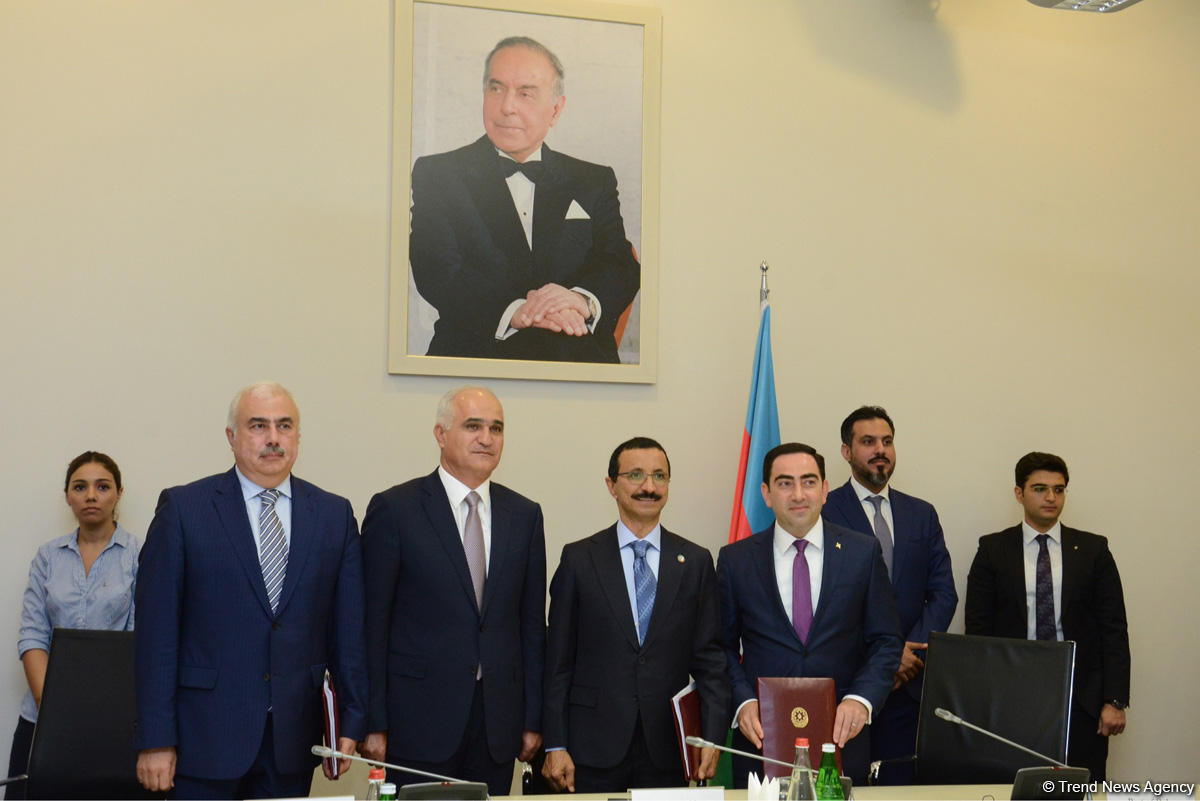 Azərbaycan  və "DP World" azad ticarət zonasının yaradılması üçün saziş imzaladılar (FOTO)
