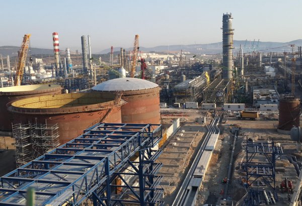 SOCAR "Petkim"dəki payının daha bir hissəsini satmağı planlaşdırır