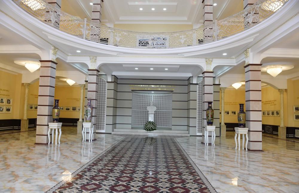 Prezident İlham Əliyev Xaçmazda Heydər Əliyev Mərkəzinin yeni binasının açılışında iştirak edib (FOTO)