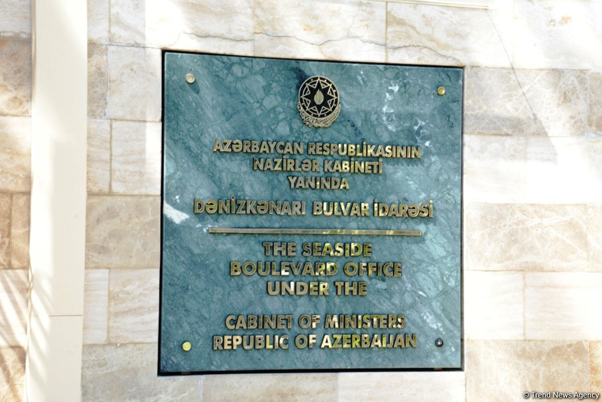 Bakı bulvarının görünməyən həyatı – unikal kadrlar (ÖZƏL) (FOTO)
