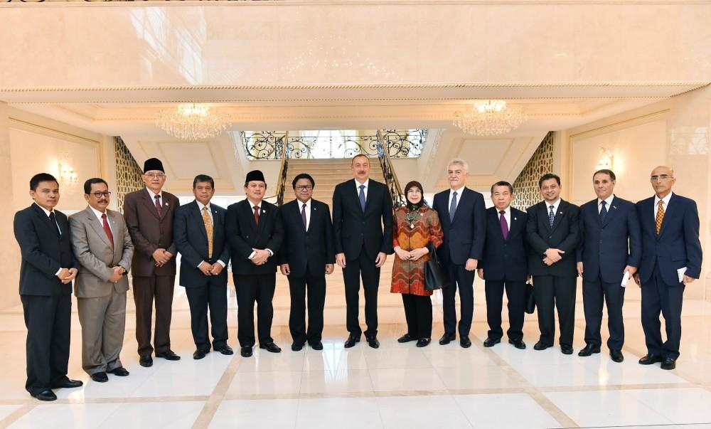Prezident İlham Əliyev İndoneziya Xalq Məşvərət Məclisinin sədr müavinini qəbul edib (FOTO)