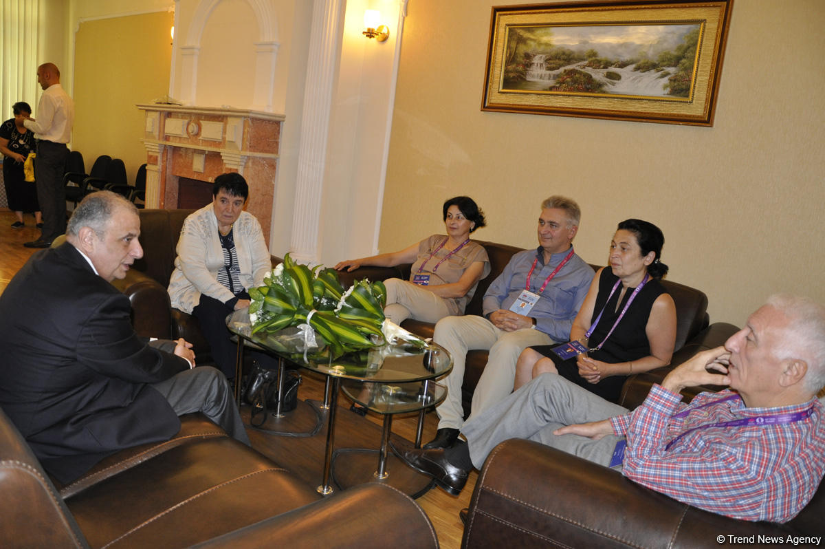 Azərbaycanlı alim Yaponiyada mükafat aldı (FOTO)