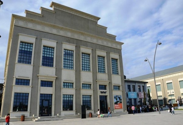 YARAT Orxan Hüseynovun "Əziz Sevgilim" adlı ilk iri miqyaslı fərdi sərgisini təqdim edir