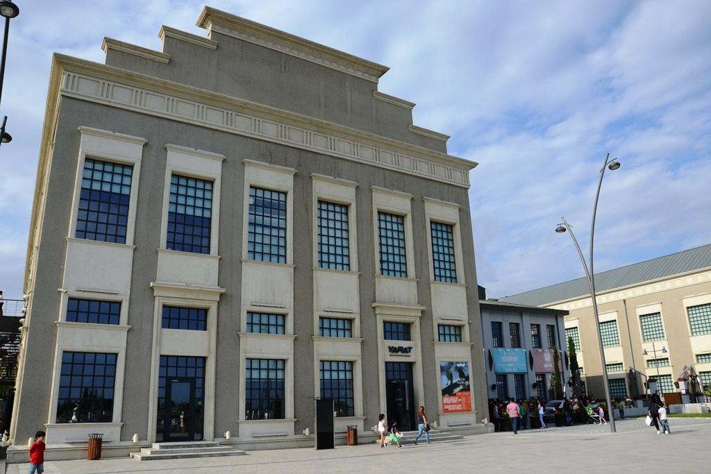YARAT Orxan Hüseynovun "Əziz Sevgilim" adlı ilk iri miqyaslı fərdi sərgisini təqdim edir