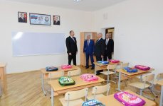 Prezident İlham Əliyev Xətai rayonundakı 58 nömrəli məktəbdə tikilən əlavə sinif otaqlarında yaradılan şəraitlə tanış olub (YENİLƏNİB) (FOTO)