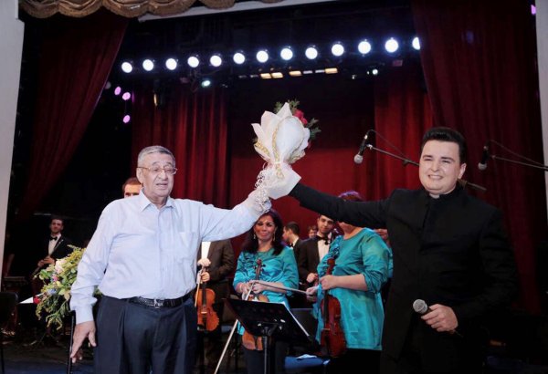 Arif Məlikovun ad günü münasibətilə konsert keçirilib (FOTO)