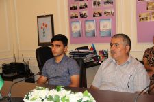 700 bal toplayan abituriyentlər Bilik Fondunda olublar (FOTO)