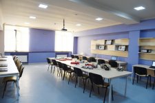 İlham Əliyev 9 nömrəli Bakı Peşə Liseyinin IT STEP akademiyasında yaradılan şəraitlə tanış olub (YENİLƏNİB) (FOTO)