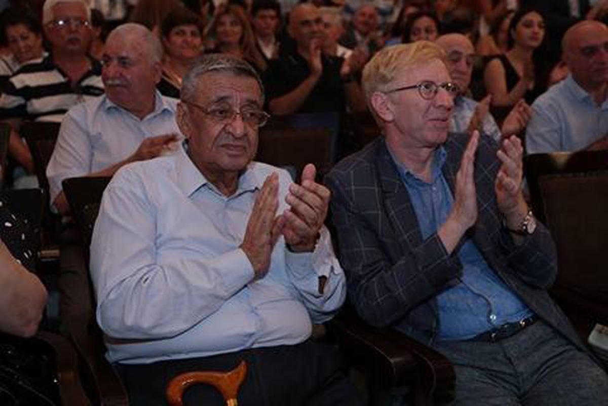 Arif Məlikovun ad günü münasibətilə konsert keçirilib (FOTO)