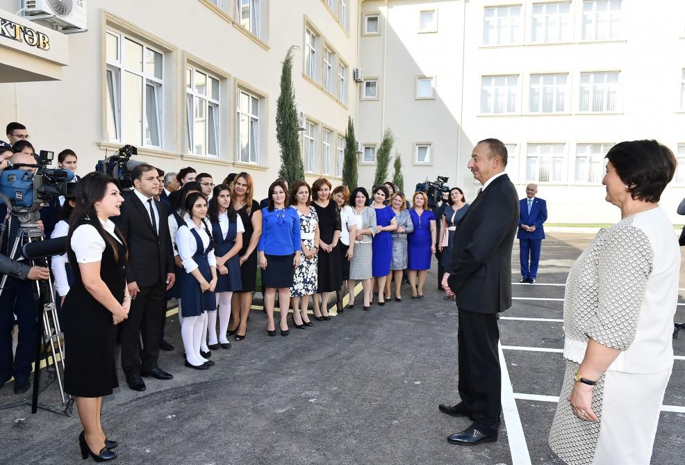 Prezident İlham Əliyev: Biz fəxr edirik ki, Azərbaycanda savadlılıq 100 faizdir  (YENİLƏNİB) (FOTO)