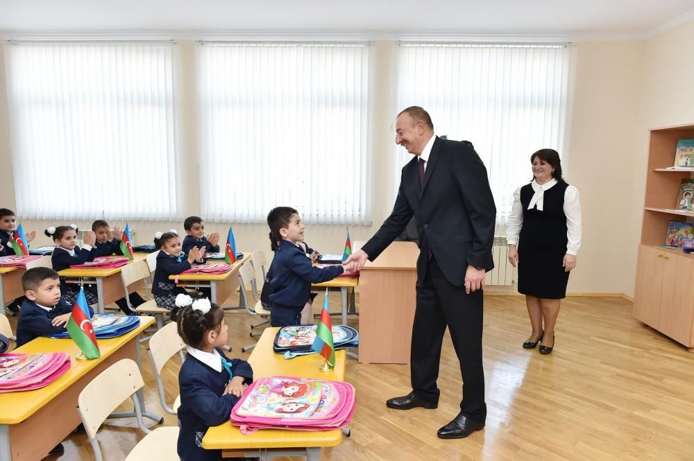 Prezident İlham Əliyev: Biz fəxr edirik ki, Azərbaycanda savadlılıq 100 faizdir  (YENİLƏNİB) (FOTO)